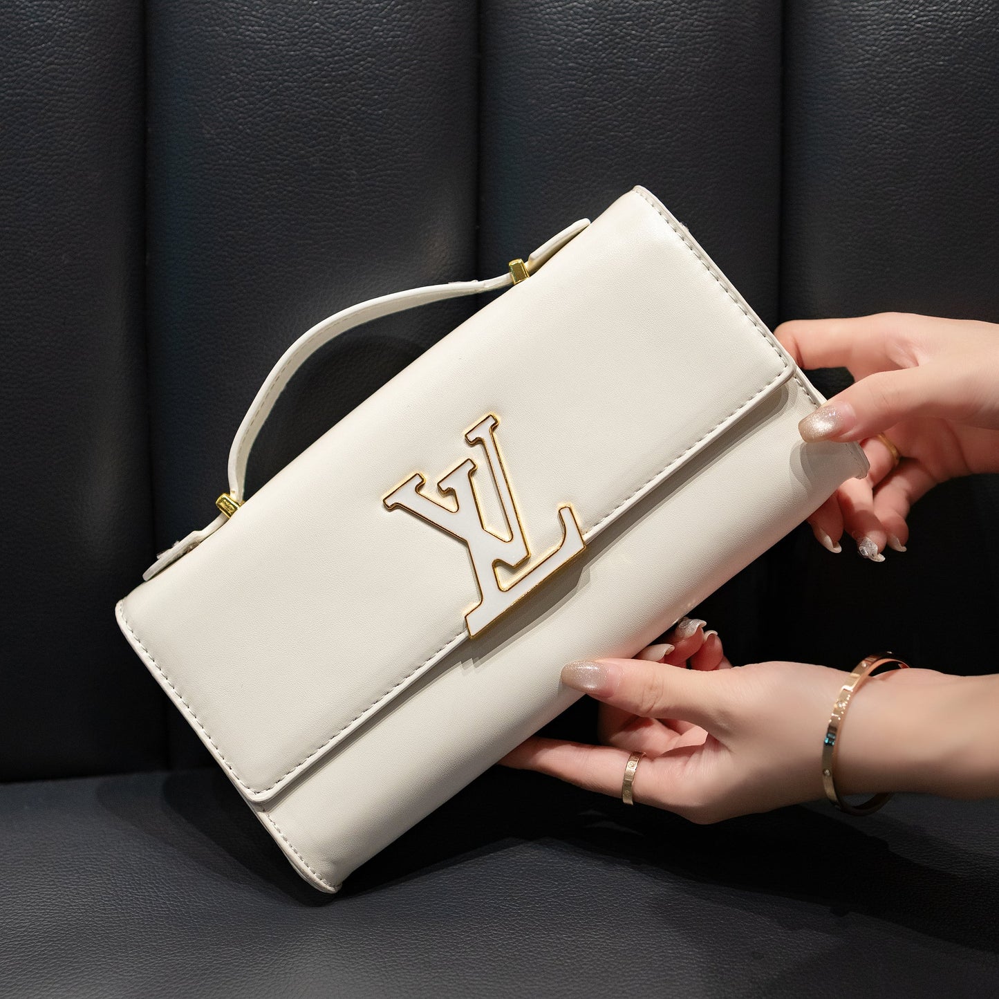 （Buy 3, pay for 2）Luxe Texture Leather Handbag