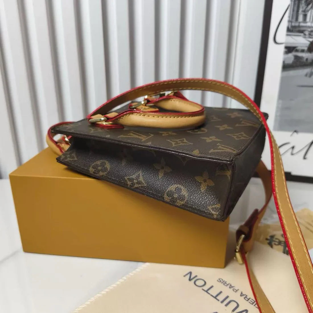 Classic Tote Bag With Crossbody Strap