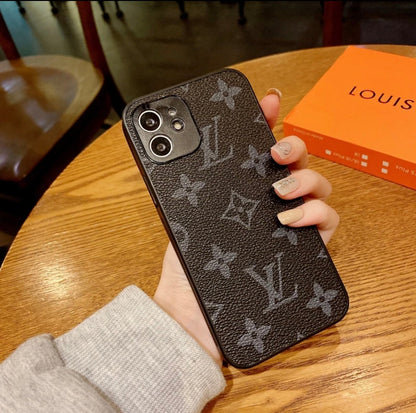 NEW LV  Shine x Mono iPhone Cover